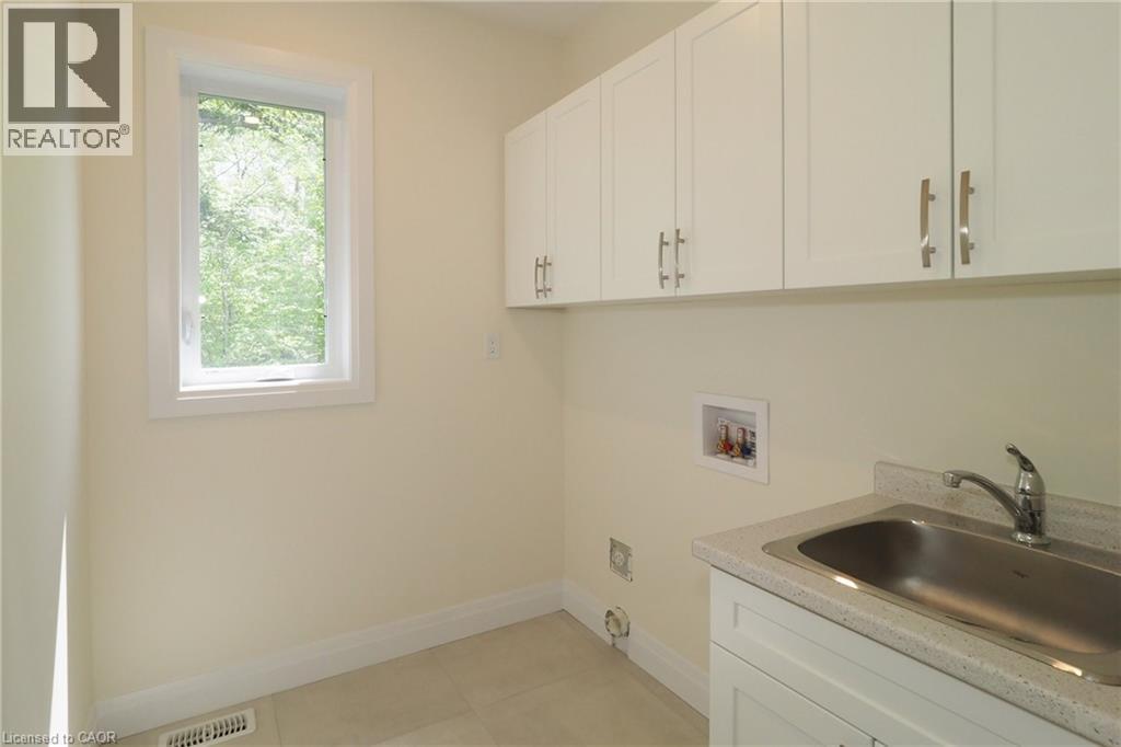 220 JEFFREY Place thumbnail 22