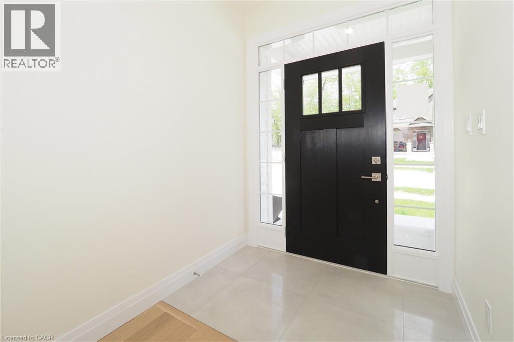 220 JEFFREY Place thumbnail 3