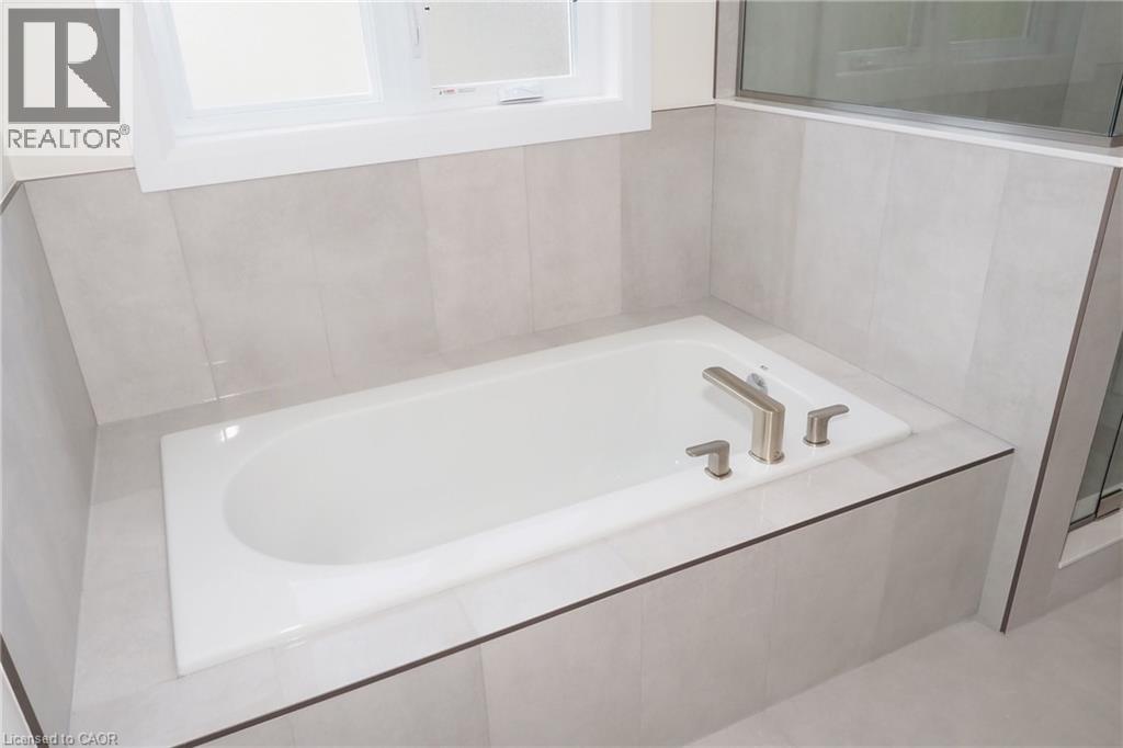 220 JEFFREY Place thumbnail 30