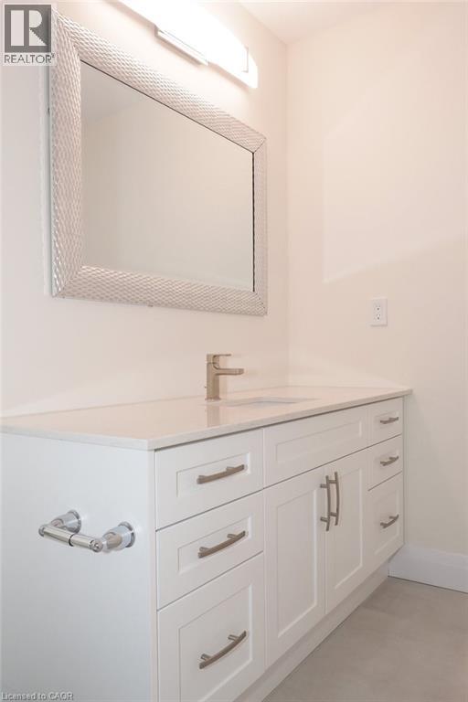 220 JEFFREY Place thumbnail 38