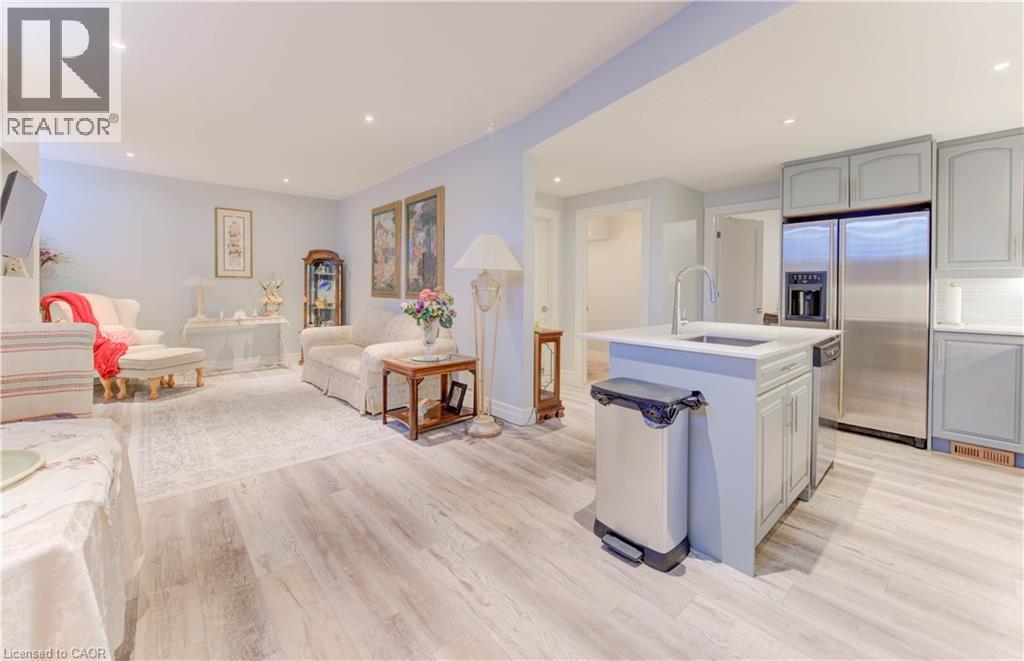 52 EDGEHILL Drive thumbnail 37