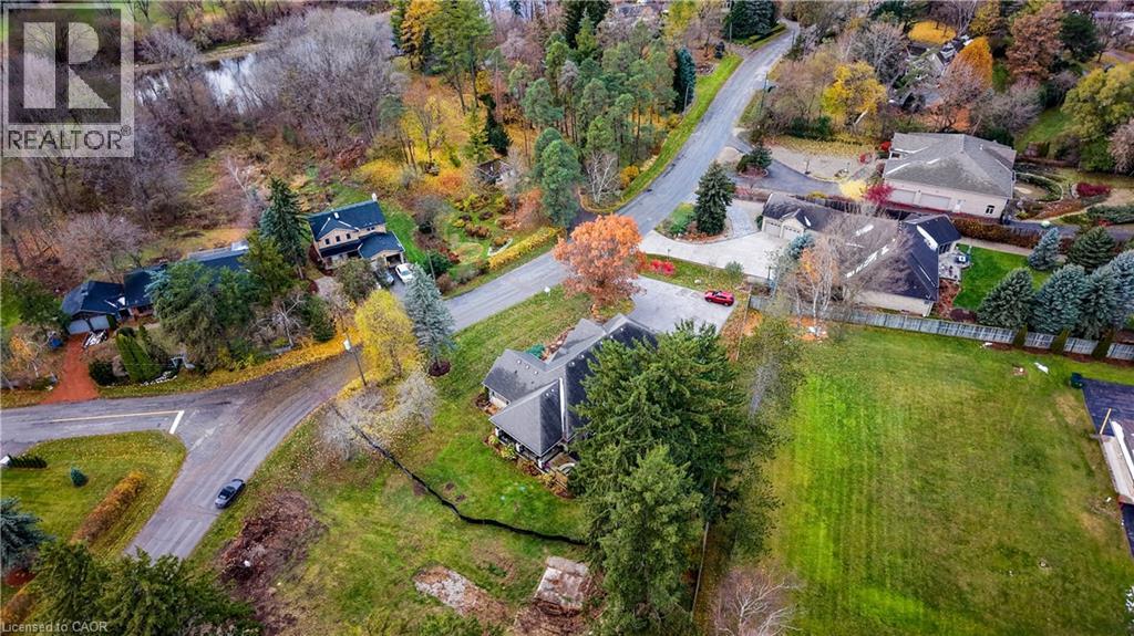 52 EDGEHILL Drive thumbnail 46