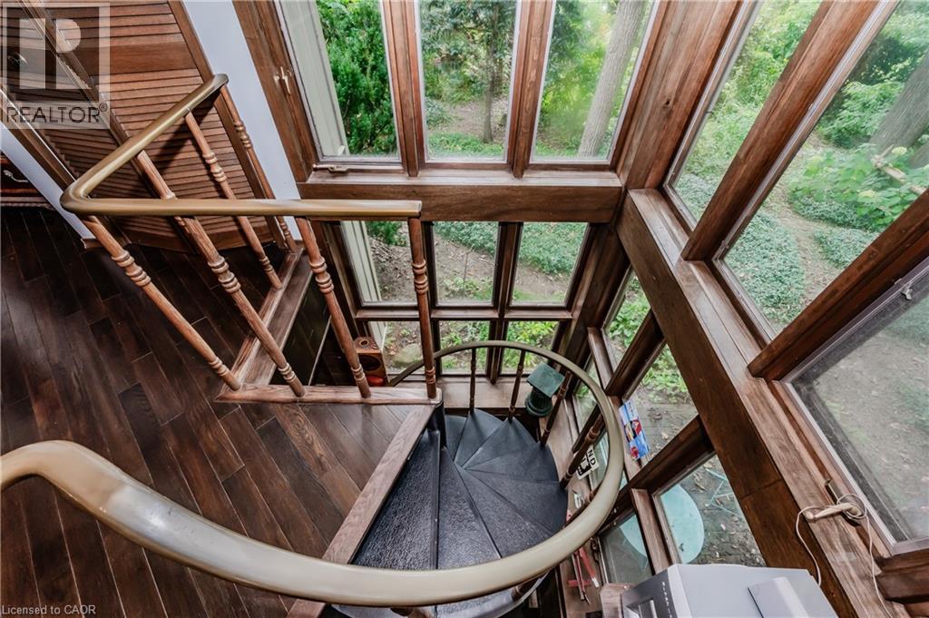 111 GRANDVIEW Drive thumbnail 17