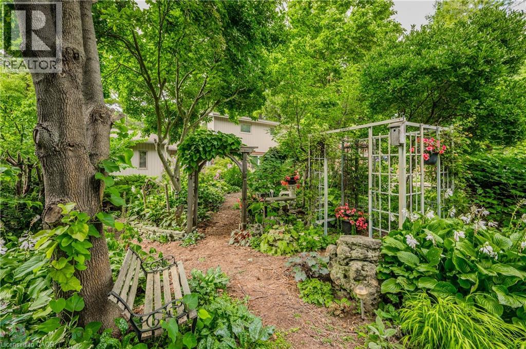 111 GRANDVIEW Drive thumbnail 5