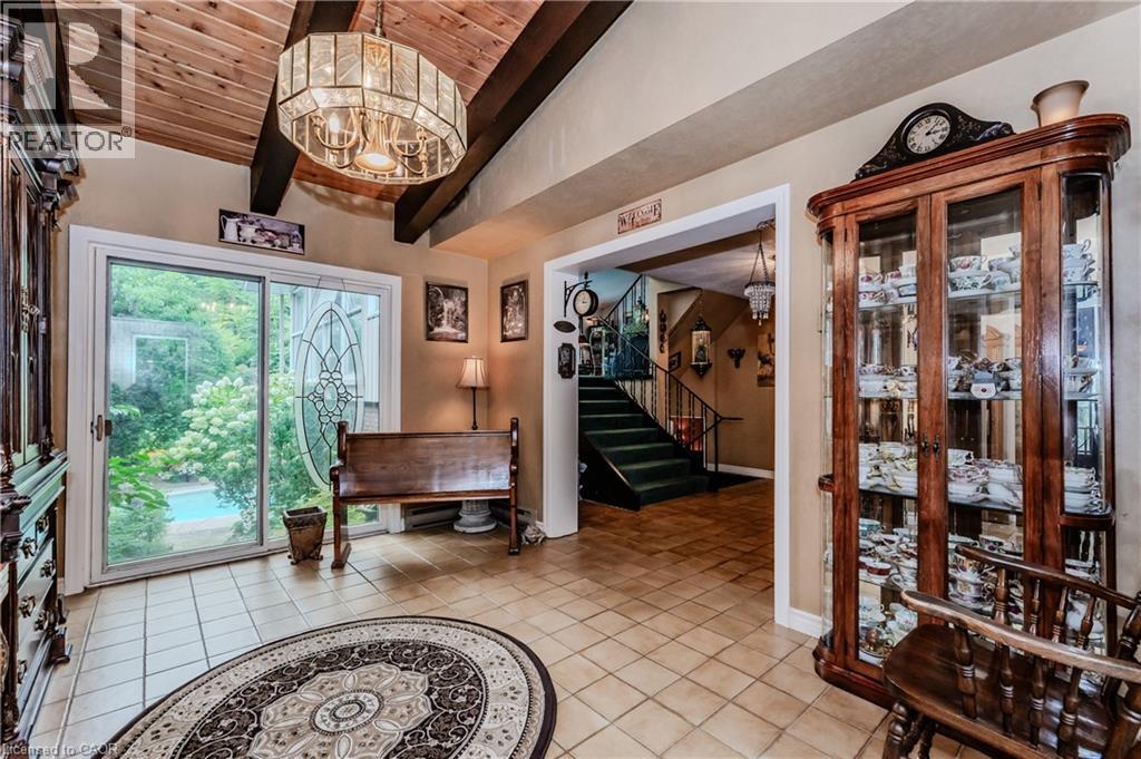 111 GRANDVIEW Drive thumbnail 8