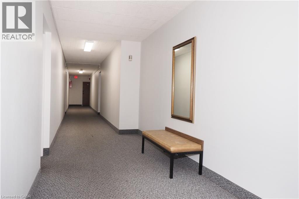 6 WALTON Avenue Unit# 206 thumbnail 4