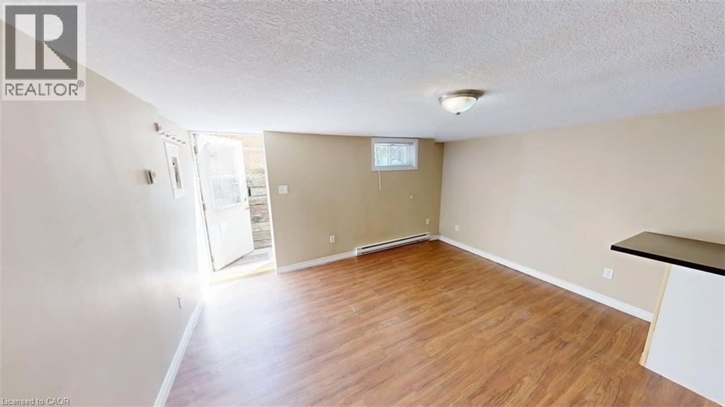 56 LILAC Street thumbnail 35