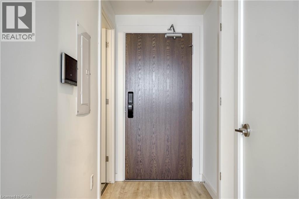 741 KING Street Unit# 1811 thumbnail 7