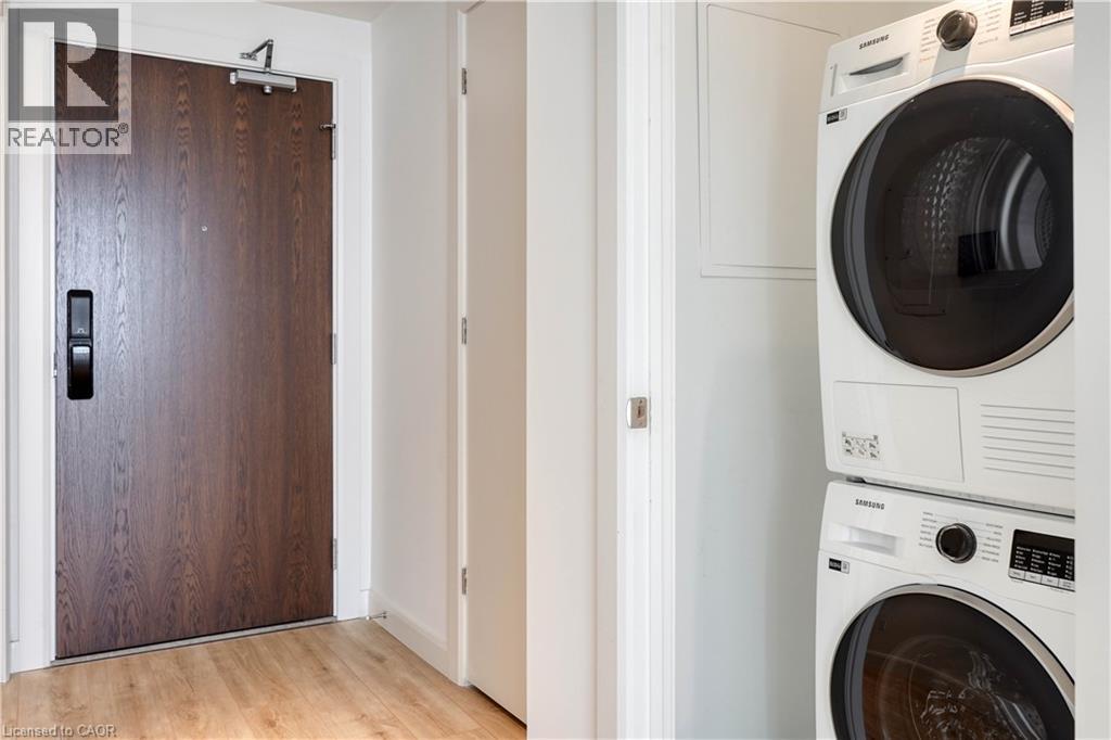 741 KING Street Unit# 1811 thumbnail 8