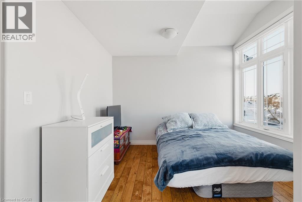 23 DOON CREEK Street thumbnail 17