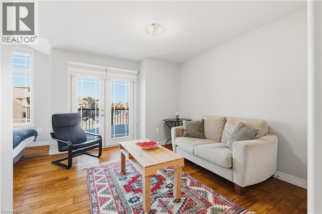 23 DOON CREEK Street thumbnail 15