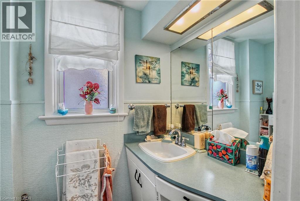 39 HENRY Street thumbnail 13