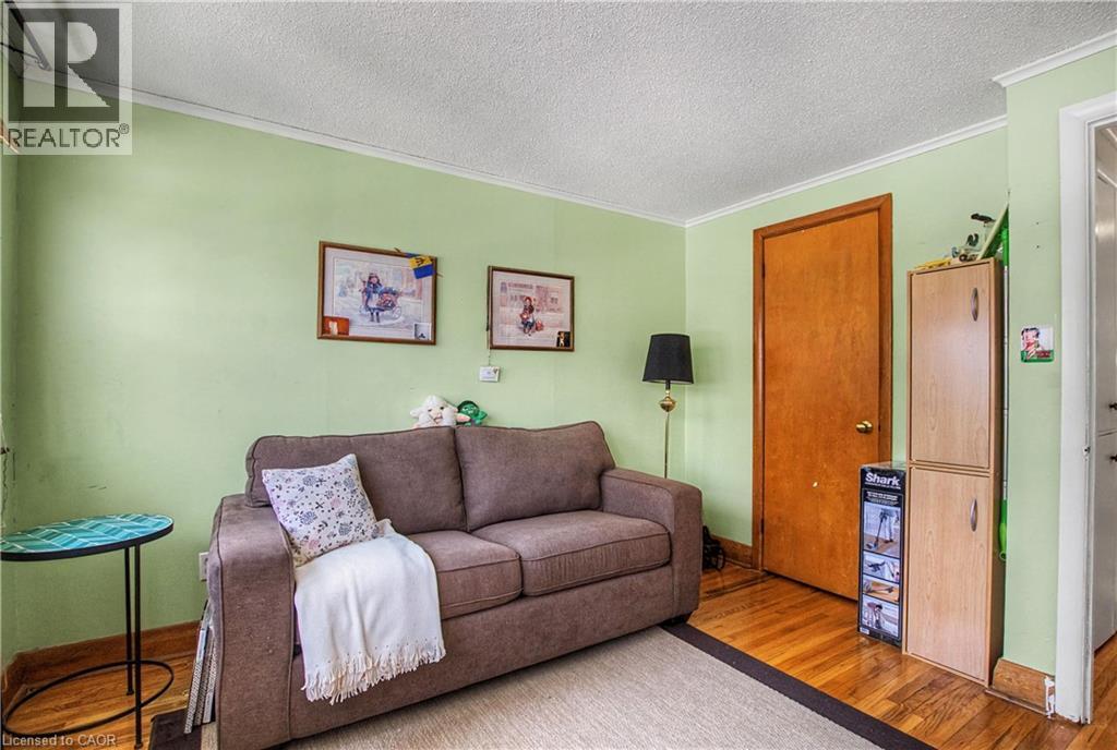 39 HENRY Street thumbnail 19