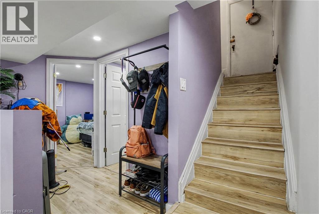 39 HENRY Street thumbnail 22