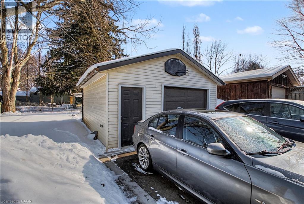 39 HENRY Street thumbnail 30