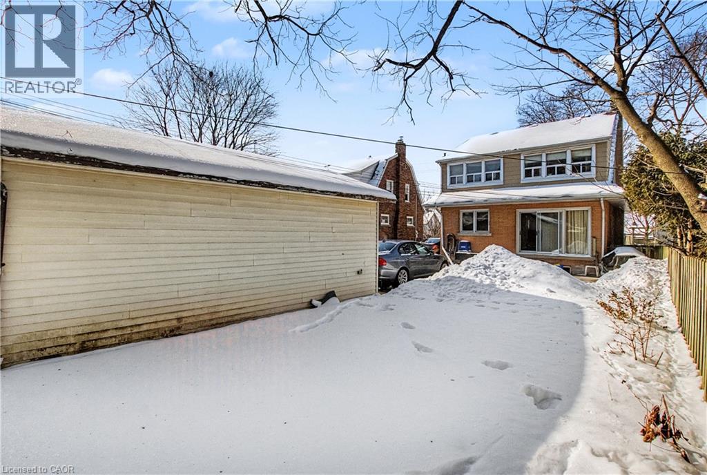 39 HENRY Street thumbnail 34