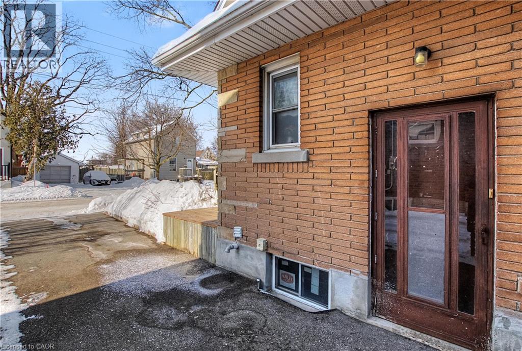 39 HENRY Street thumbnail 35