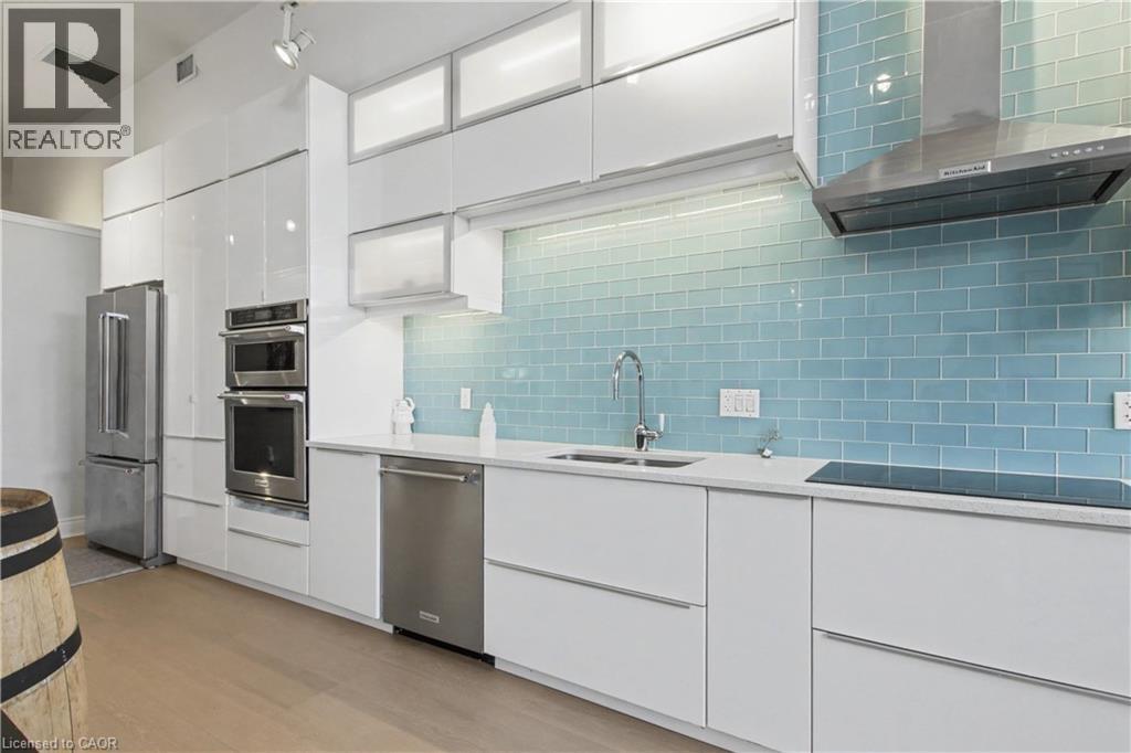 276 W KING Street W Unit# 213 thumbnail 3