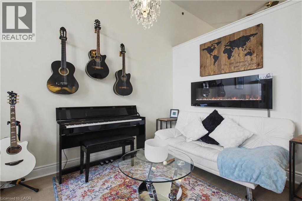 276 W KING Street W Unit# 213 thumbnail 8