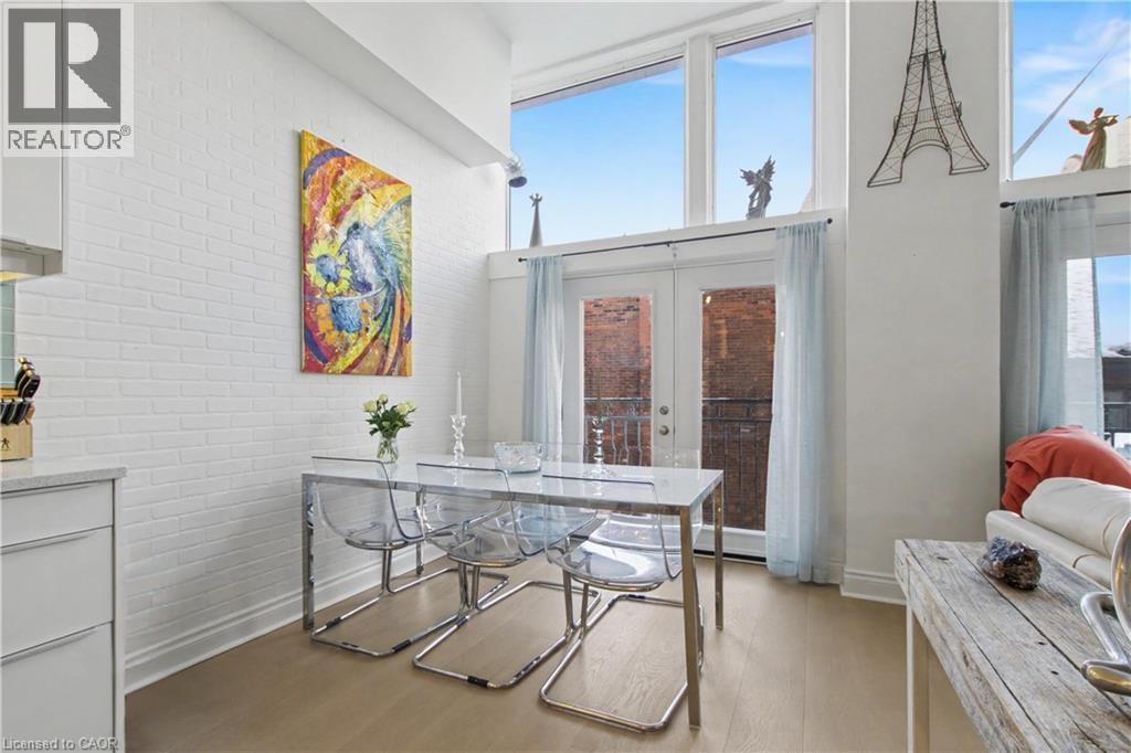 276 W KING Street W Unit# 213 thumbnail 4