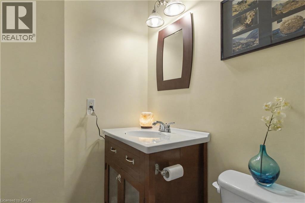 276 W KING Street W Unit# 213 thumbnail 16