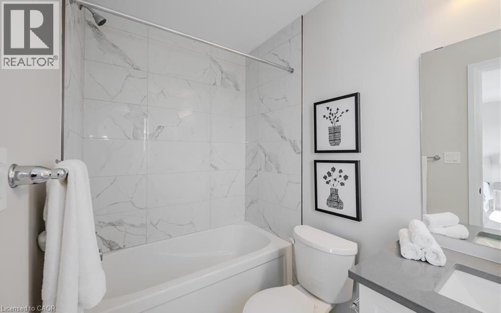 66 AYR MEADOWS Crescent thumbnail 20