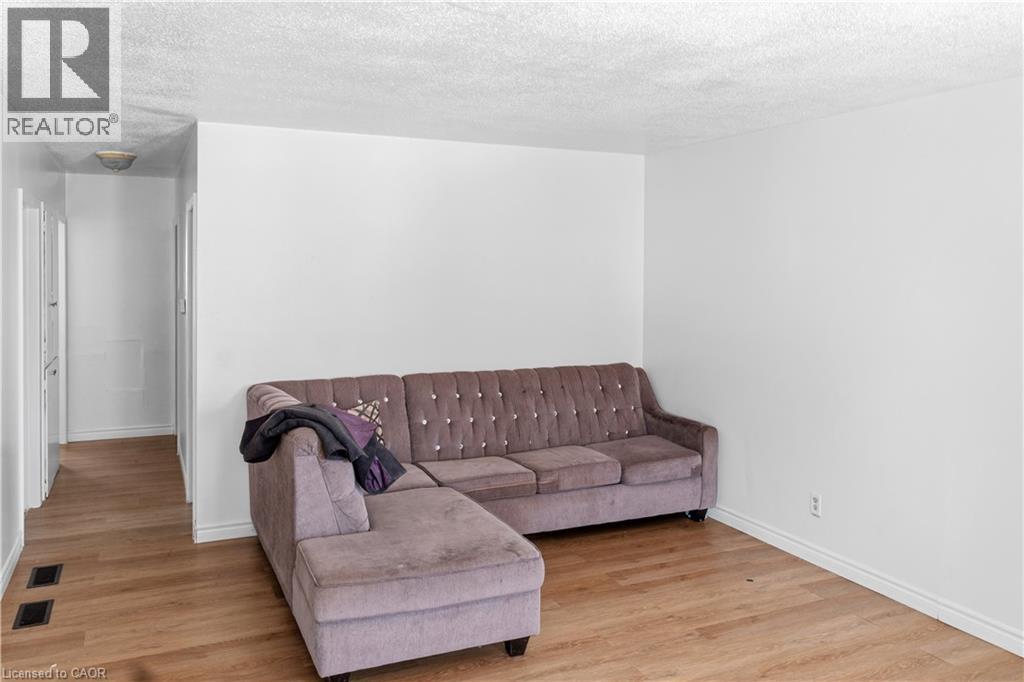 52 RUBY Street thumbnail 5