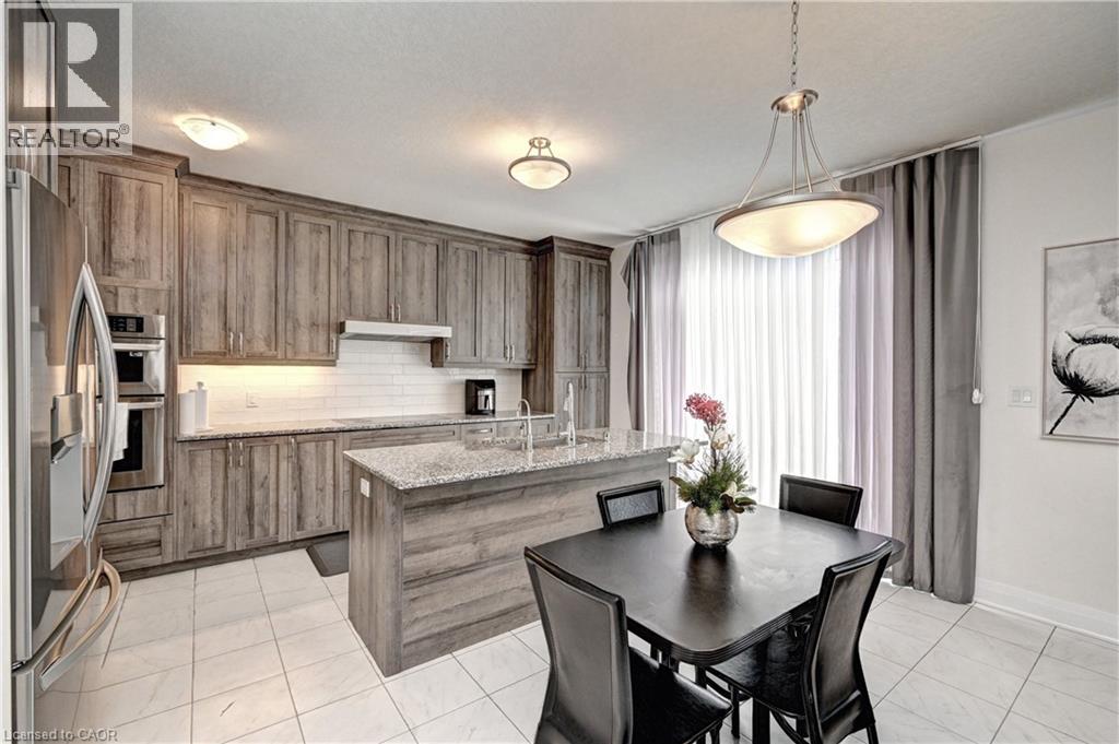 520 NATHALIE Crescent thumbnail 12