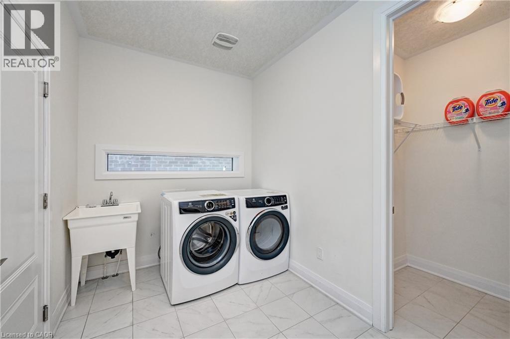 520 NATHALIE Crescent thumbnail 15