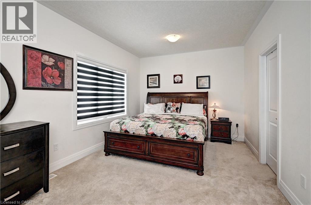 520 NATHALIE Crescent thumbnail 20