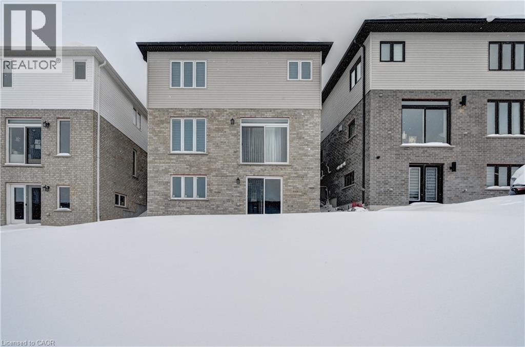 520 NATHALIE Crescent thumbnail 37