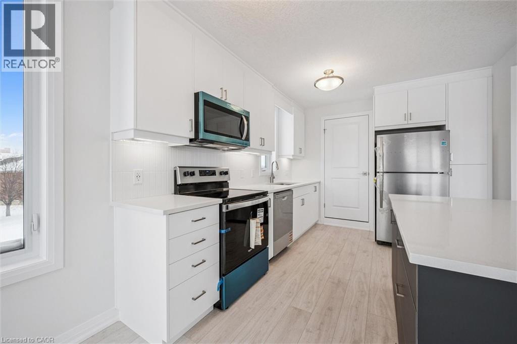 525 ERINBROOK Drive Unit# C062 thumbnail 11