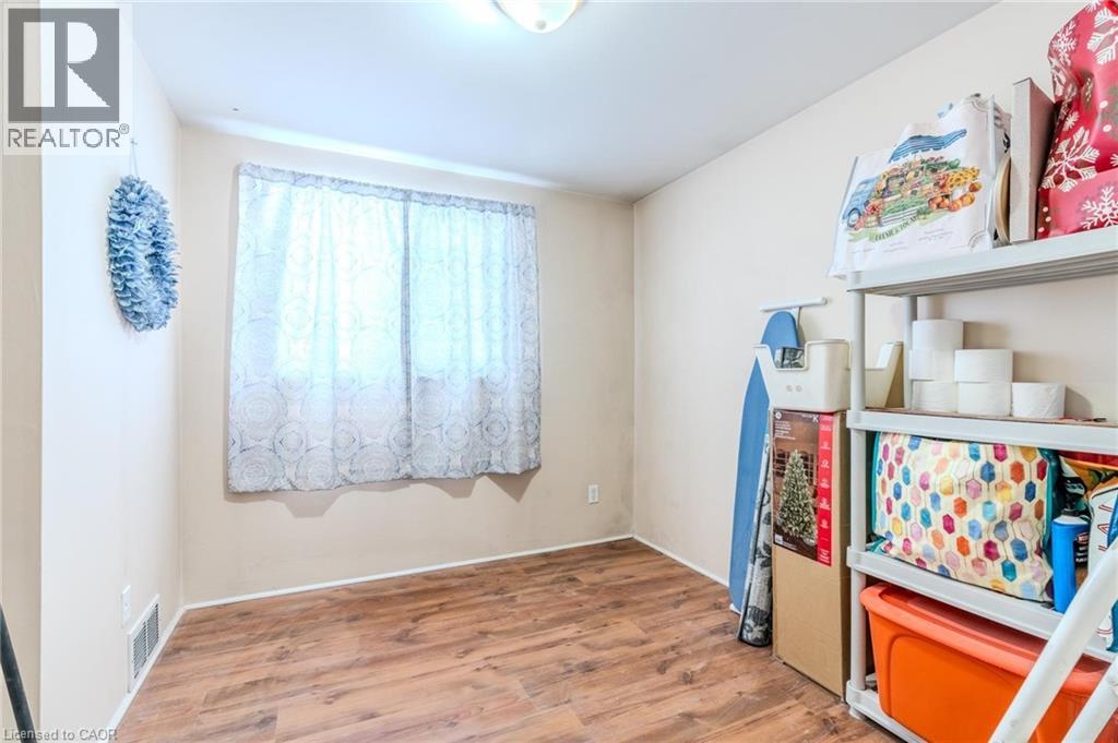 523 PARKVIEW Crescent Unit# 9 thumbnail 20