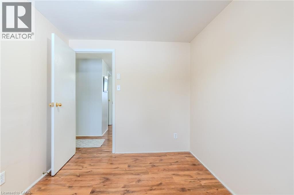 523 PARKVIEW Crescent Unit# 9 thumbnail 16