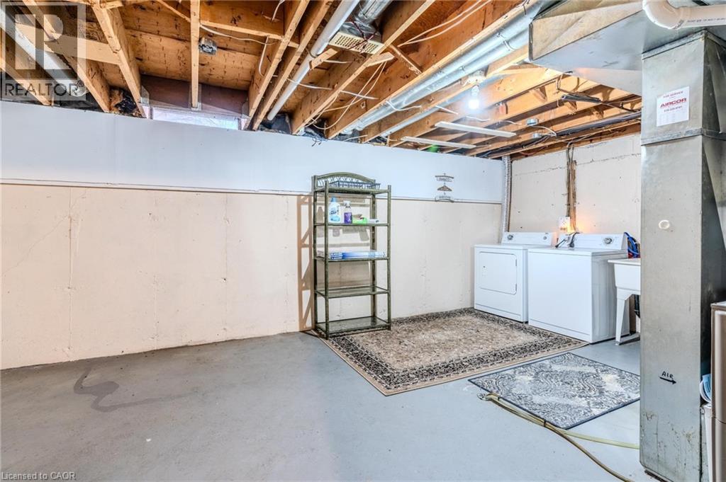 523 PARKVIEW Crescent Unit# 9 thumbnail 32