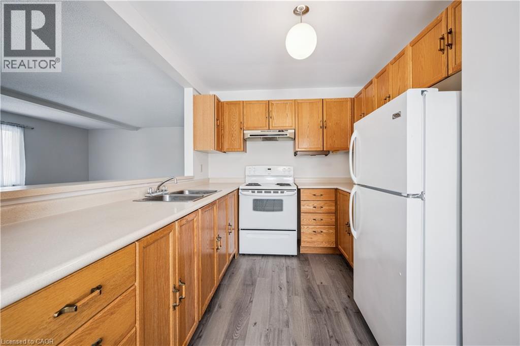 205 HIGHLAND Crescent Unit# 35 thumbnail 5