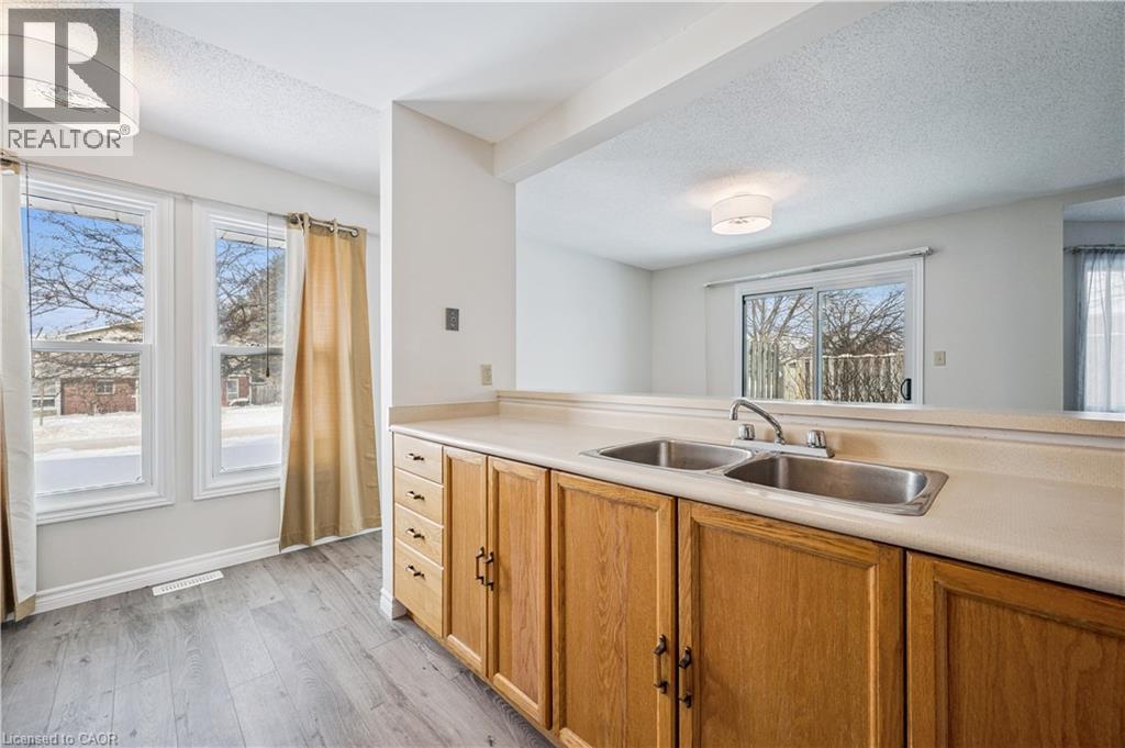 205 HIGHLAND Crescent Unit# 35 thumbnail 6