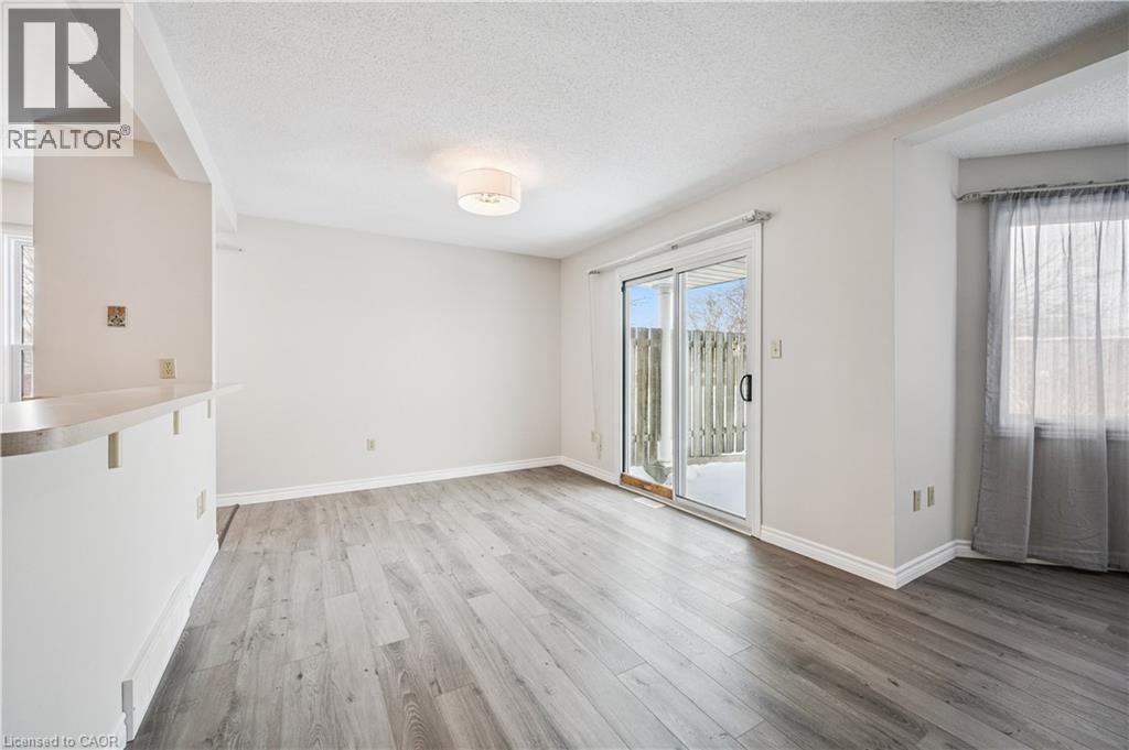 205 HIGHLAND Crescent Unit# 35 thumbnail 9