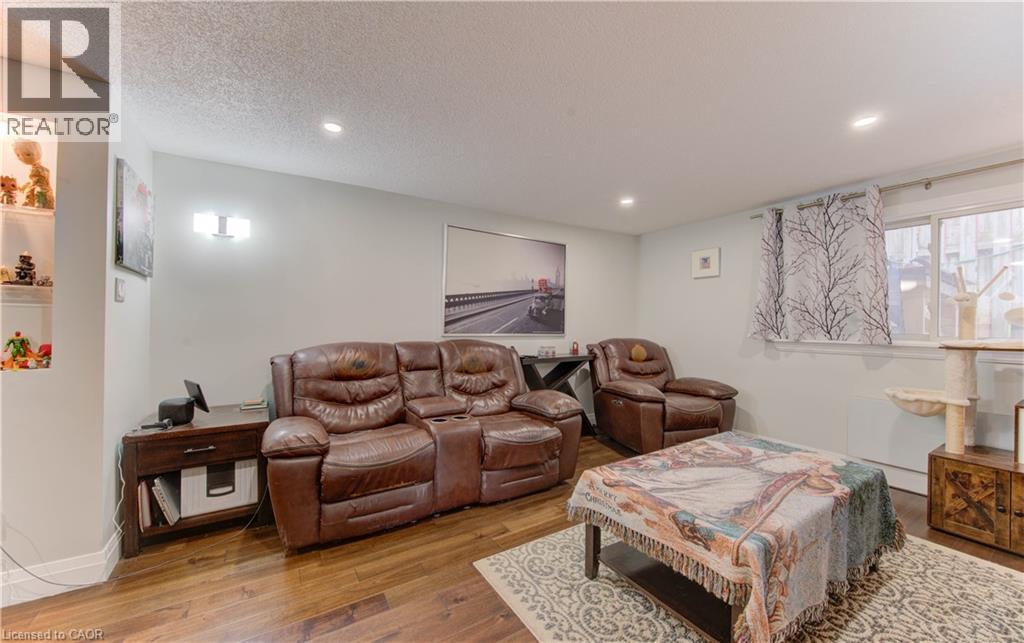 30 BRIDGE Street W Unit# 104 thumbnail 23