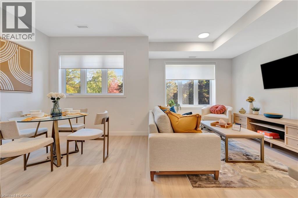 33 MILL Street thumbnail 14