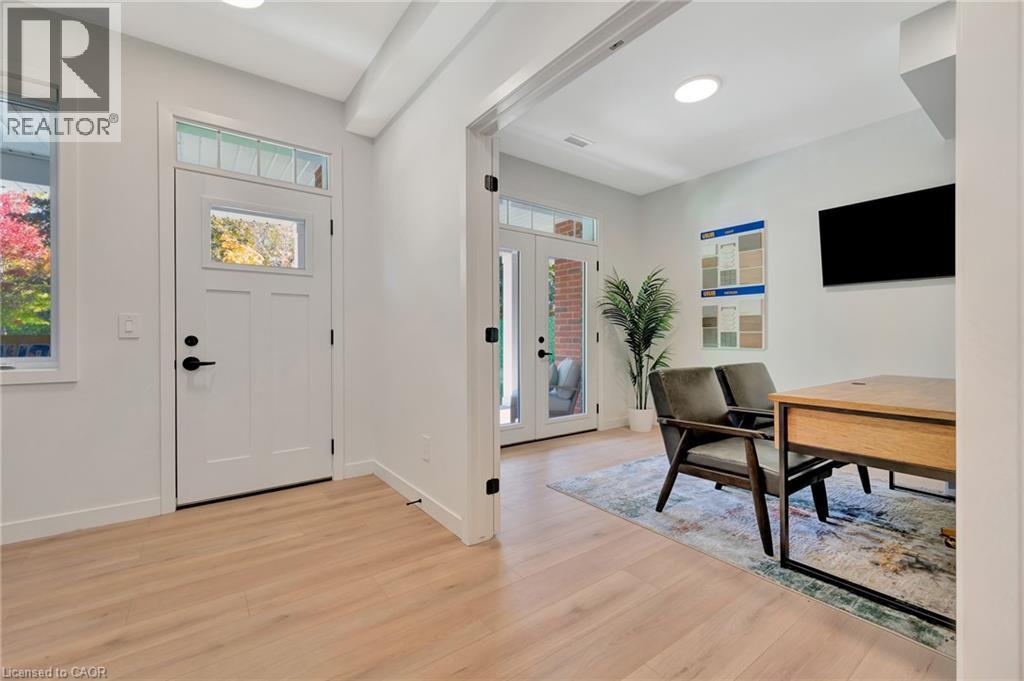 33 MILL Street thumbnail 5