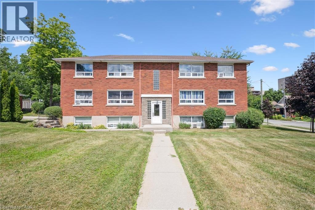 275-279 HERBERT Street thumbnail 4