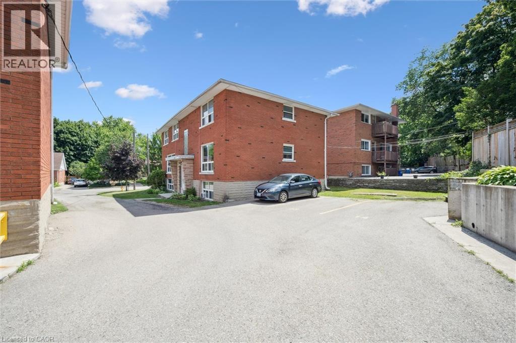 275-279 HERBERT Street thumbnail 9