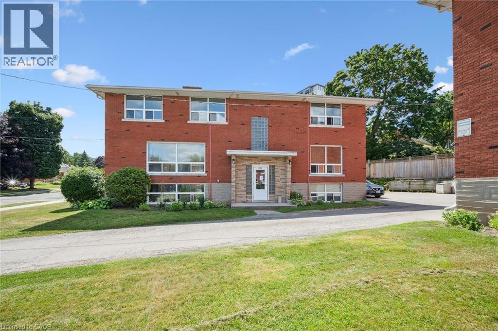 275-279 HERBERT Street thumbnail 6