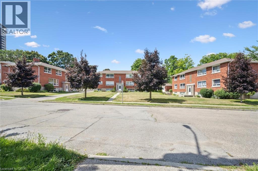 275-279 HERBERT Street thumbnail 16