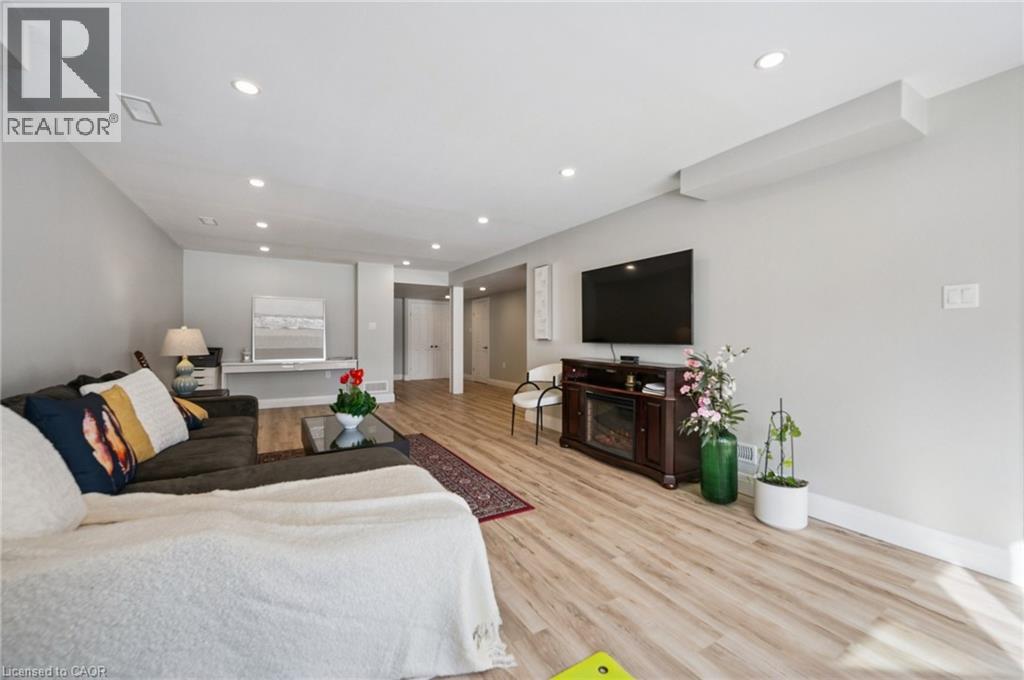 164 TIMBER TRAIL Road thumbnail 34