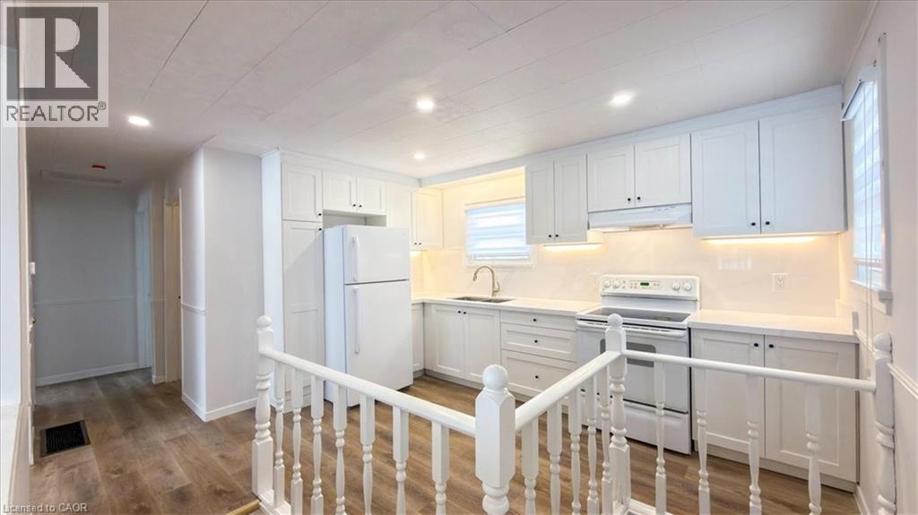 22 BROADVIEW Avenue thumbnail 13