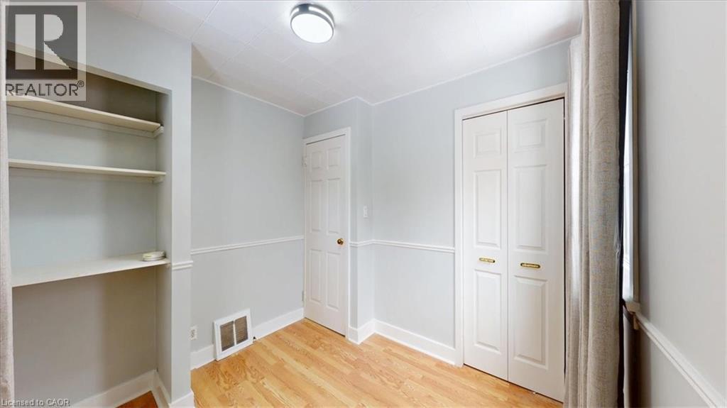 22 BROADVIEW Avenue thumbnail 20