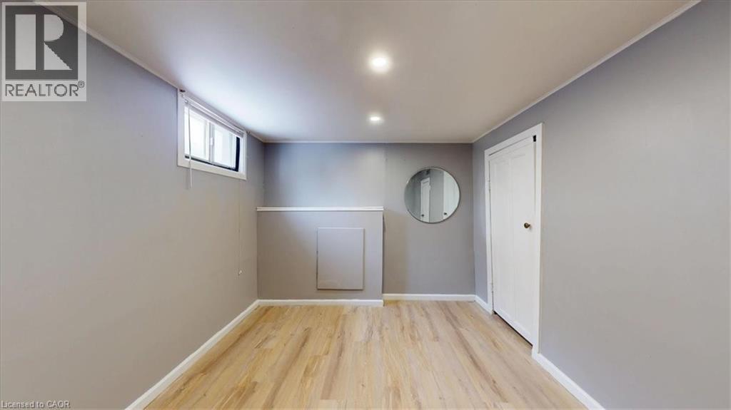 22 BROADVIEW Avenue thumbnail 31