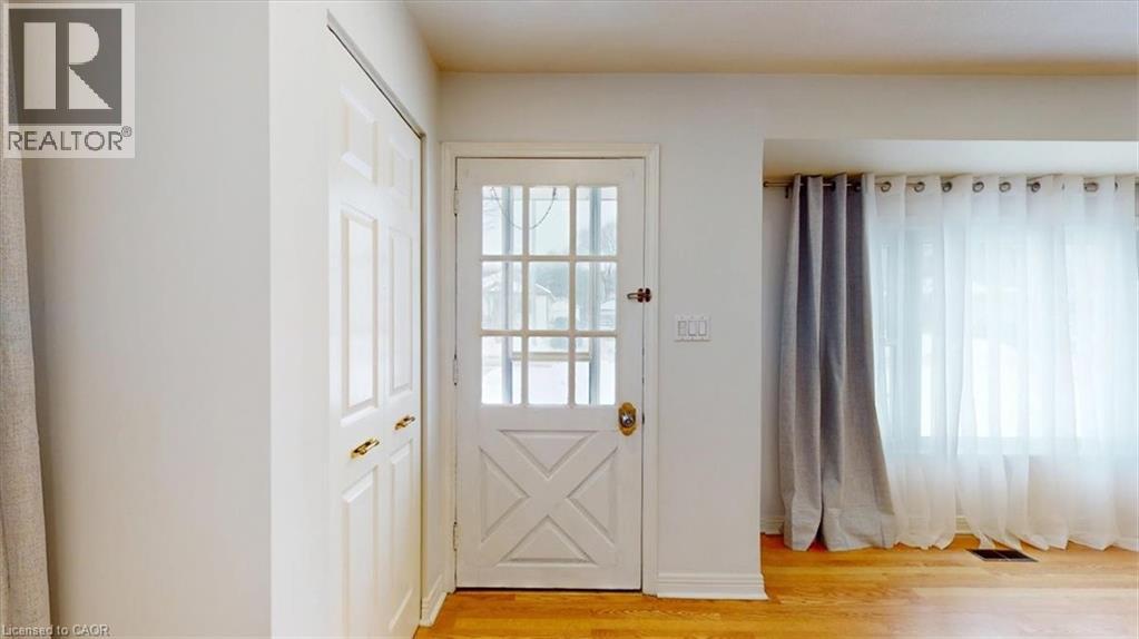 22 BROADVIEW Avenue thumbnail 5